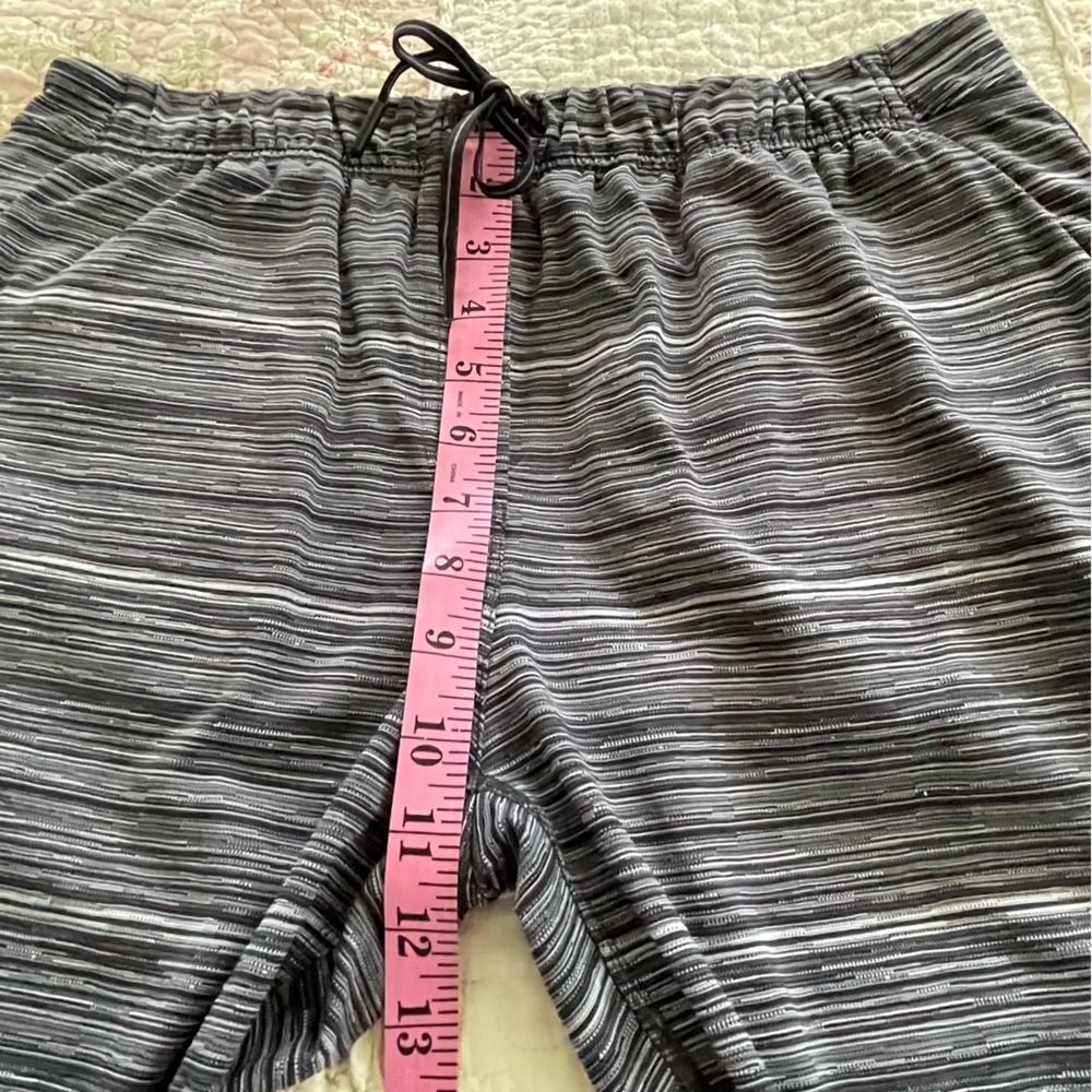 Lululemon Jet Crop Pants Gray Stripes Drawstrings 2 Side Pockets Women Size 8 - Picture 5 of 11